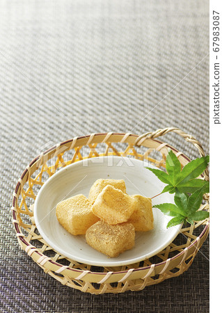 Warabi mochi 11 67983087