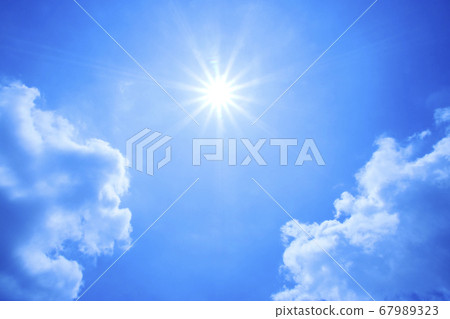 The center of the light beam extending from the sun The center of the light beam extending from the sun 67989323