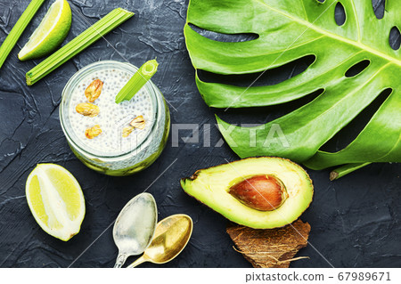 Healthy chia pudding Healthy chia pudding 67989671