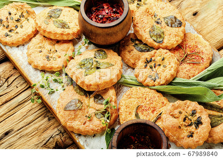 Cookies with spicy herbs 67989840