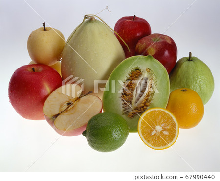 Fresh and delicious fruit Fresh and delicious fruit 67990440
