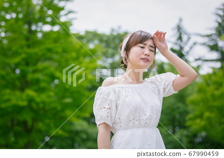 綠色的女人 綠色的女人 67990459