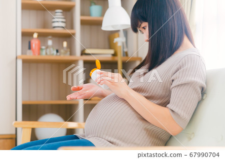 孕婦服用補品複製空間 孕婦服用補品複製空間 67990704