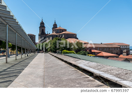 Cityscape of the old town of Santiago de Compostela Cityscape of the old town of Santiago de Compostela 67995397