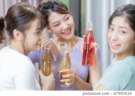 Women party, drinking Women party, drinking 67997616
