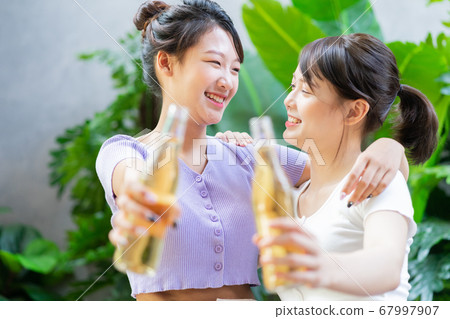 Women party, drinking 67997907