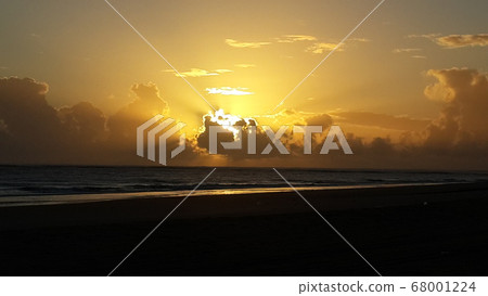 Morning sunrise on Miramar Beach, Mozambique Morning sunrise on Miramar Beach, Mozambique 68001224