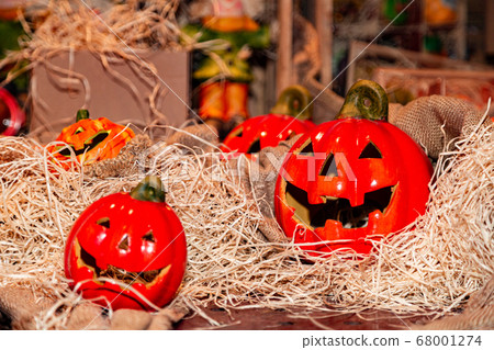 Orange ceramic pumpkin heads for halloween in Orange ceramic pumpkin heads for halloween in 68001274
