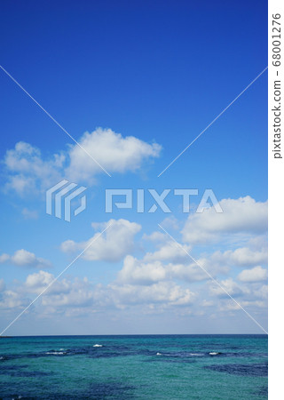 海洋,天空和雲彩 海洋,天空和雲彩 68001276