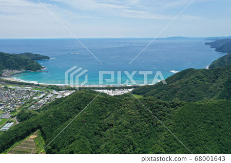 高知縣四萬十町的衝月海灘風光 68001643