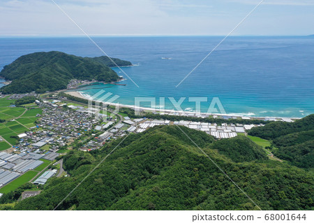高知縣四萬十町的衝月海灘風光 高知縣四萬十町的衝月海灘風光 68001644