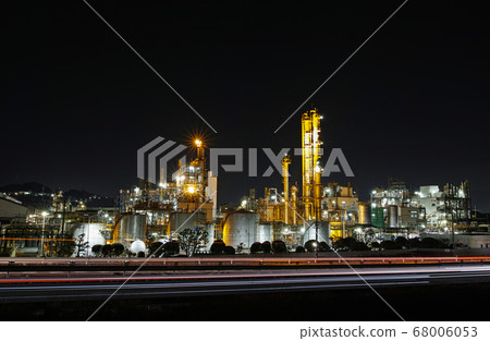 Shizuoka / Factory night view and light trails of national roads Shizuoka / Factory night view and light trails of national roads 68006053