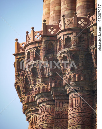 新德里:Qutub Minar 新德里:Qutub Minar 68007057