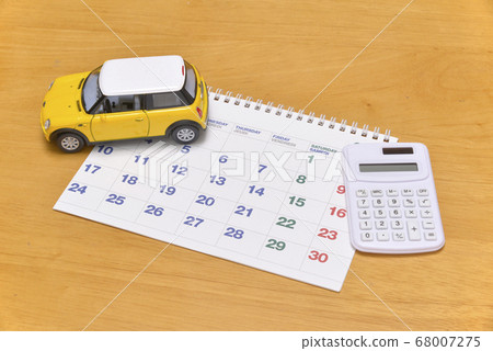 Calendar and calculator 68007275