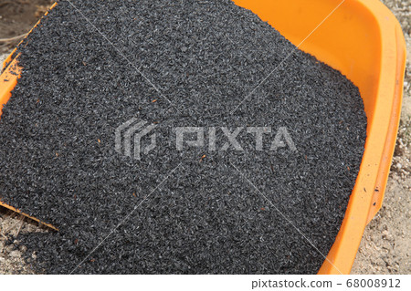 Chaff charcoal Chaff charcoal 68008912