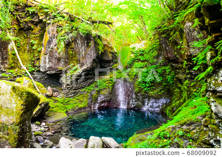 Waterfall is waterless Oshiraji waterfall 68009092