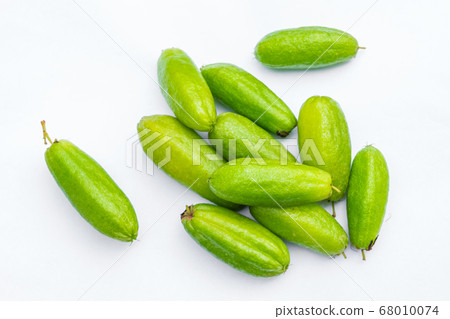 Averrhoa bilimbi fruit 68010074