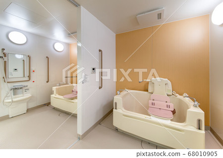 Bathtubs at nursing facilities, etc. Bathtubs at nursing facilities, etc. 68010905