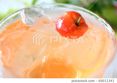Summer cold acerola drink image Summer cold acerola drink image 68011341