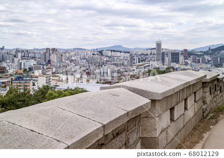 首爾市鐘路區首爾城堡漢陽斗城 68012129