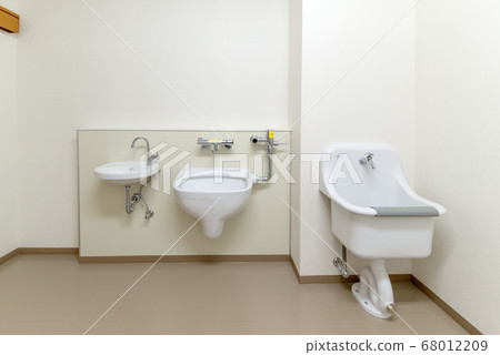 Washroom Washroom 68012209