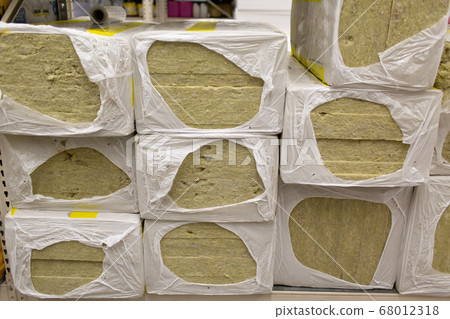 Thermal insulation yellow material in rolls for wholesale warehouse store 68012318