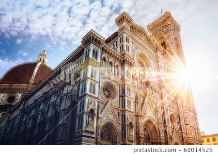 Facade of the famous basilica of Santa Maria del Fiore in Florence (Italy) 68014526