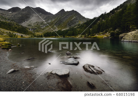 the Lac Arpy, alpine lake near the Mont Blanc 68015198