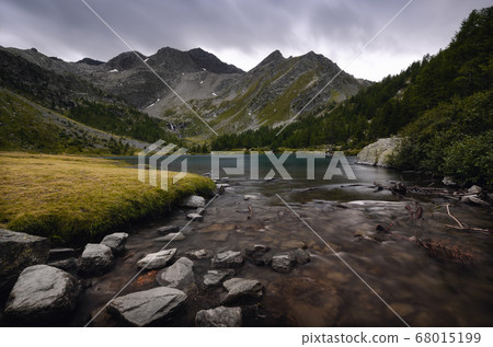 the Lac Arpy, alpine lake near the Mont Blanc 68015199