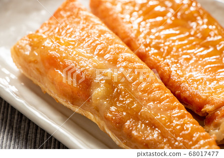 Grilled salmon harass. 68017477