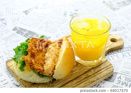 Homemade chicken burger Homemade chicken burger 68017870