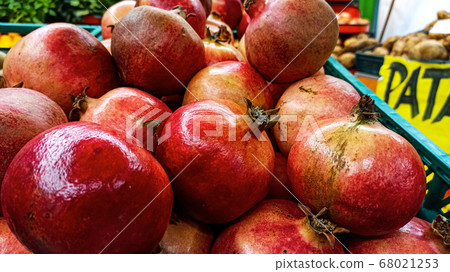 Colorful fresh and organic Pomegranate at the fruit market counter in Istanbul, Turkey Colorful fresh and organic Pomegranate at the fruit market counter in Istanbul, Turkey 68021253