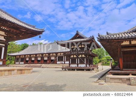 [Nara Prefecture] Toshodaiji Temple (Lecture Hall and Hall) 68022464