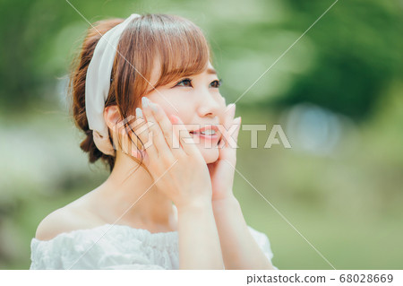 綠色的女人 綠色的女人 68028669
