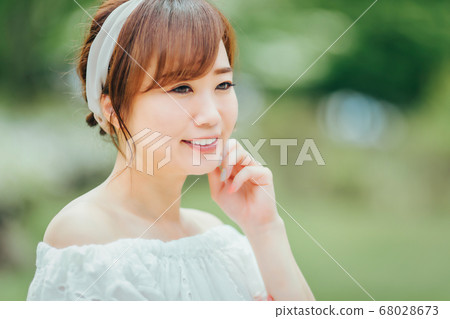 綠色的女人 綠色的女人 68028673