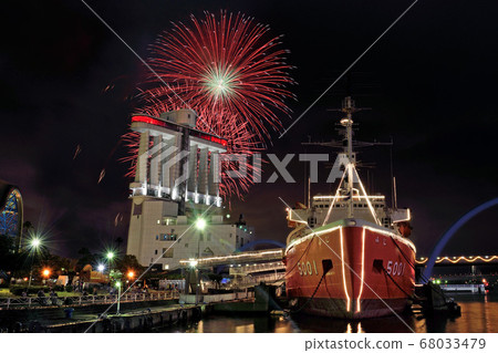 Sea Day Nagoya Minato Festival Firework Display Sea Day Nagoya Minato Festival Firework Display 68033479
