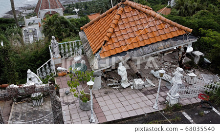Aerial view of the ruins of the wedding hall 68035540