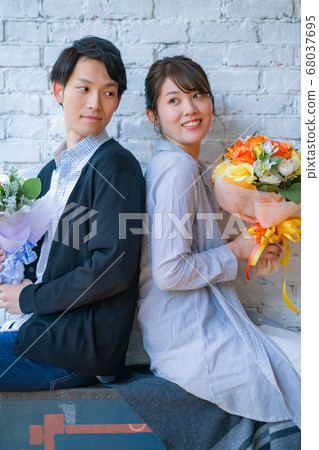 2 men, women, fashion, beauty, lifestyle, interior design, marriage, bouquet, bouquet 68037695