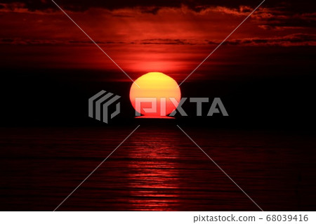 Dharma sunrise Dharma sunrise 68039416