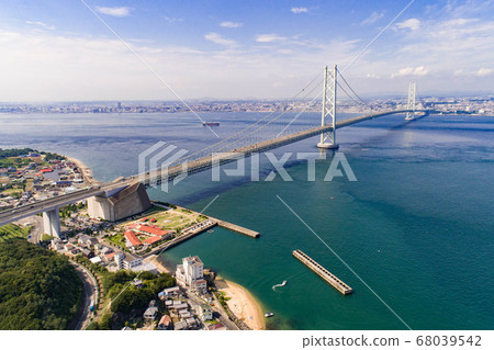 Aerial view of Akashi Kaikyo Bridge 68039542
