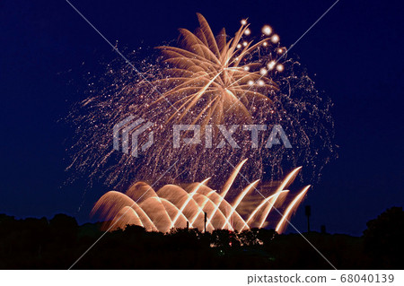 Isehara Art Fireworks "Isehara Citizen Fireworks" 68040139
