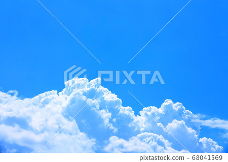 Blue sky scenery in Shiga prefecture, summer sky scenery [August] 68041569