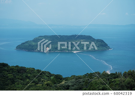 從尾見岳觀景台上看到的美麗的丁香島 68042319