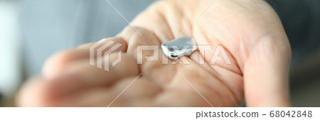 Mercury lies on male palm, chemical poisoning 68042848