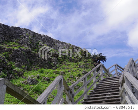 Tamaki Castle, a historical site in Nanjo City, Okinawa Prefecture Tamaki Castle, a historical site in Nanjo City, Okinawa Prefecture 68045513