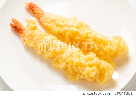 Shrimp tempura. 68048391