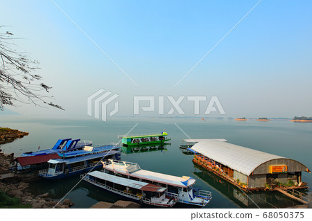 [南貢河]老撾湄公河的支流 68050375