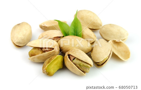 pistachios 68050713