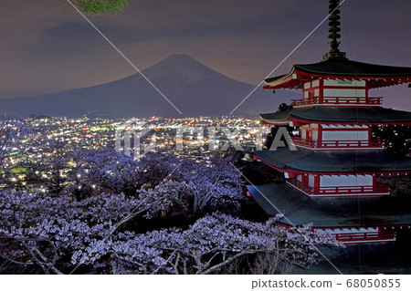 新村富士淺間神社的夜景 68050855
