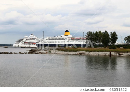 Cruise ship at Tallinn Port / Tallinn, Estonia 68051822